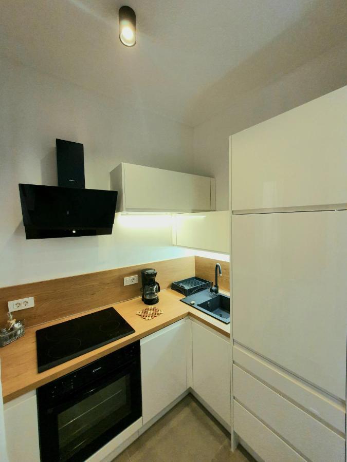 Cozy Studio Apartment Leprin In Labin Old Town Exterior photo